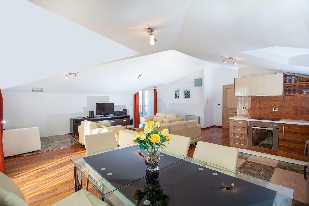 Villa Luce Mit Pool Makarska Phòng bức ảnh