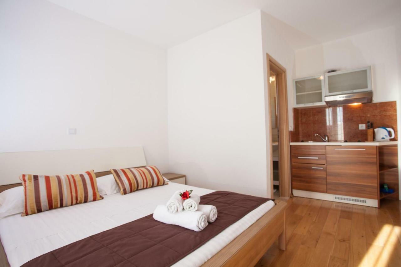 Villa Luce Mit Pool Makarska Ngoại thất bức ảnh