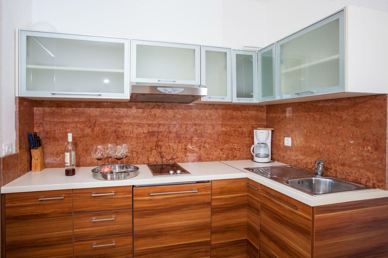 Villa Luce Mit Pool Makarska Ngoại thất bức ảnh
