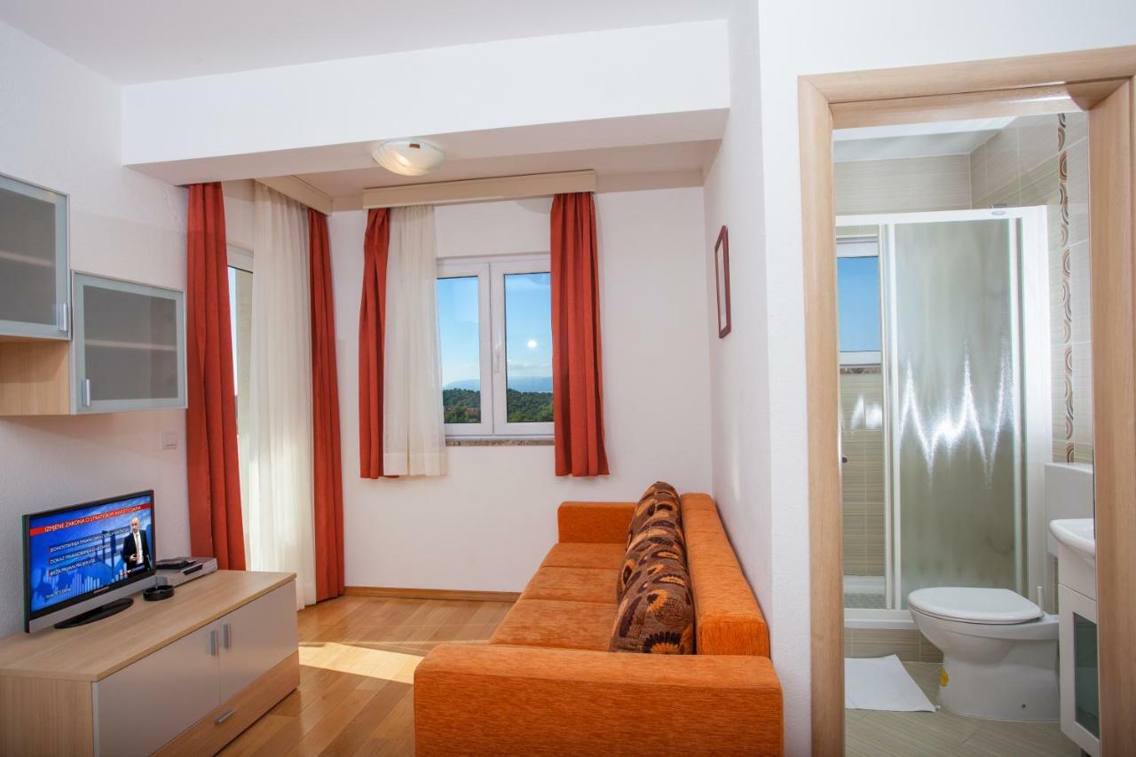Villa Luce Mit Pool Makarska Ngoại thất bức ảnh