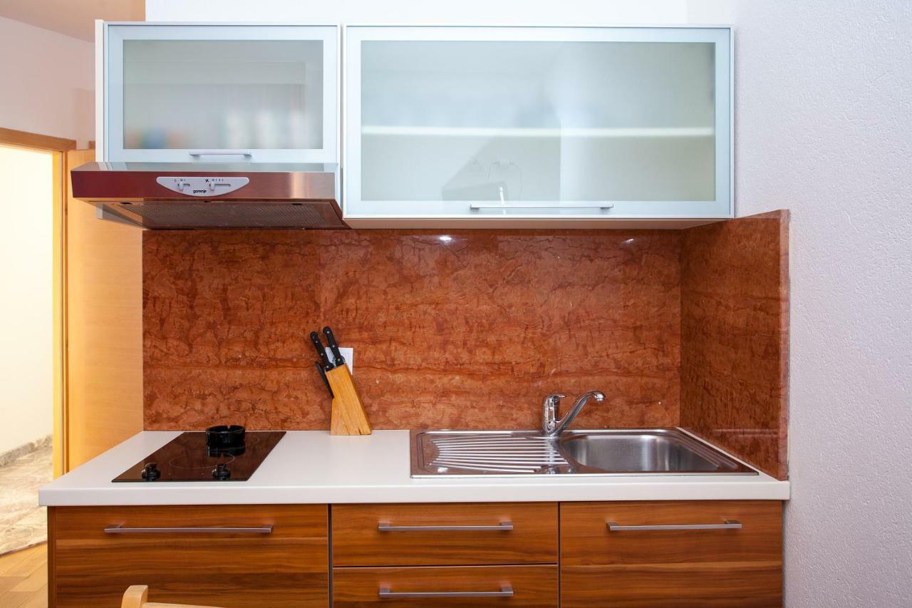 Villa Luce Mit Pool Makarska Ngoại thất bức ảnh